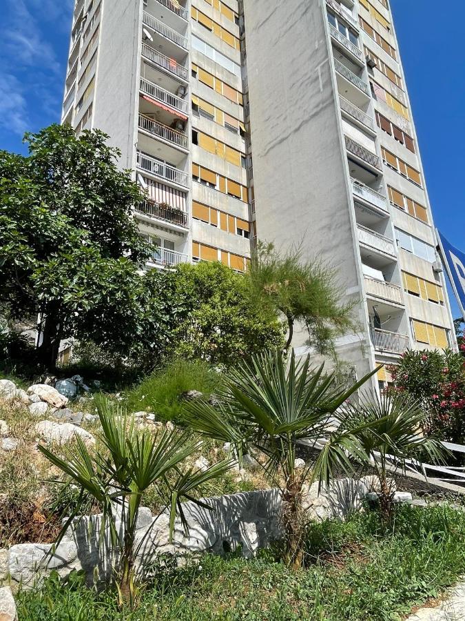 Blue & Yellow Apartment Rijeka Exterior photo